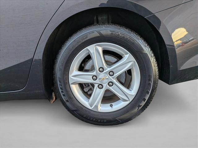 used 2022 Chevrolet Malibu car, priced at $13,163