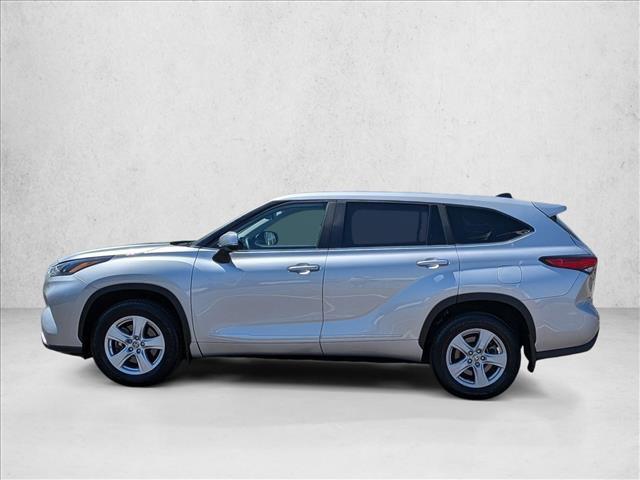 used 2023 Toyota Highlander car, priced at $31,875