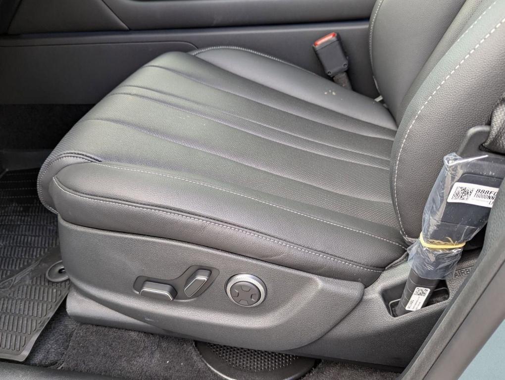 new 2026 Genesis GV80 car, priced at $62,725