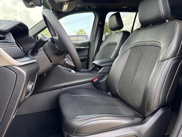 new 2026 Jeep Grand Cherokee car, priced at $44,912