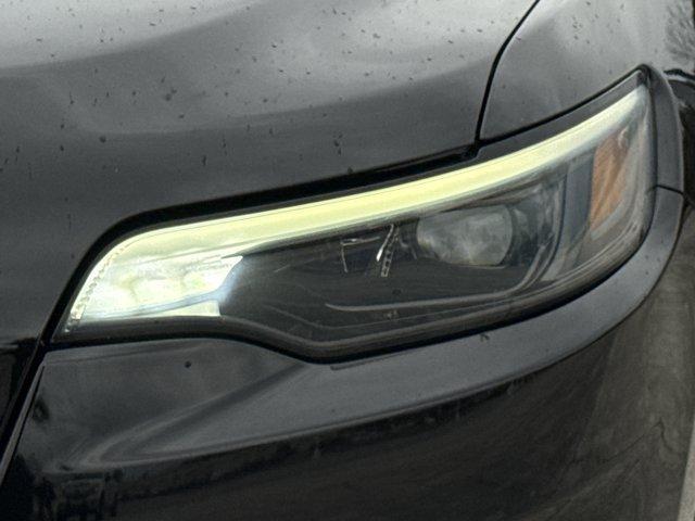 used 2022 Jeep Cherokee car, priced at $28,647