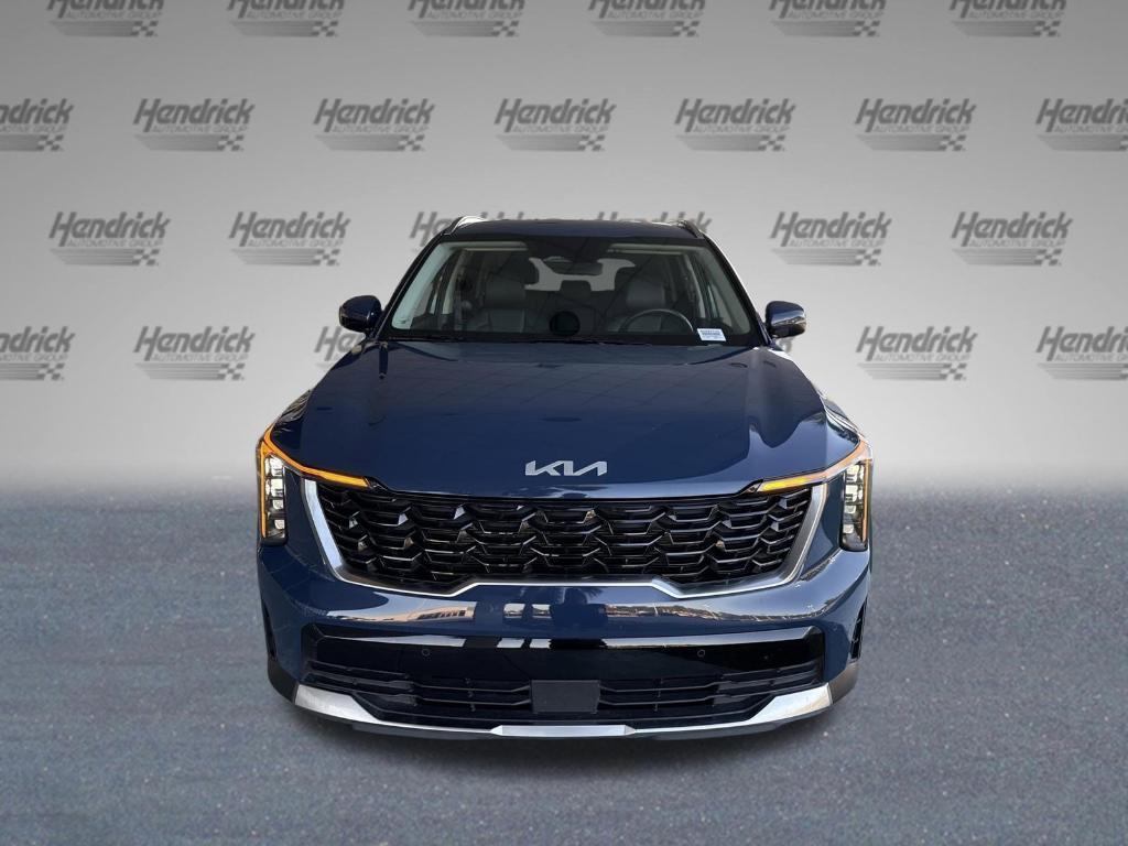used 2024 Kia Sorento car, priced at $30,637