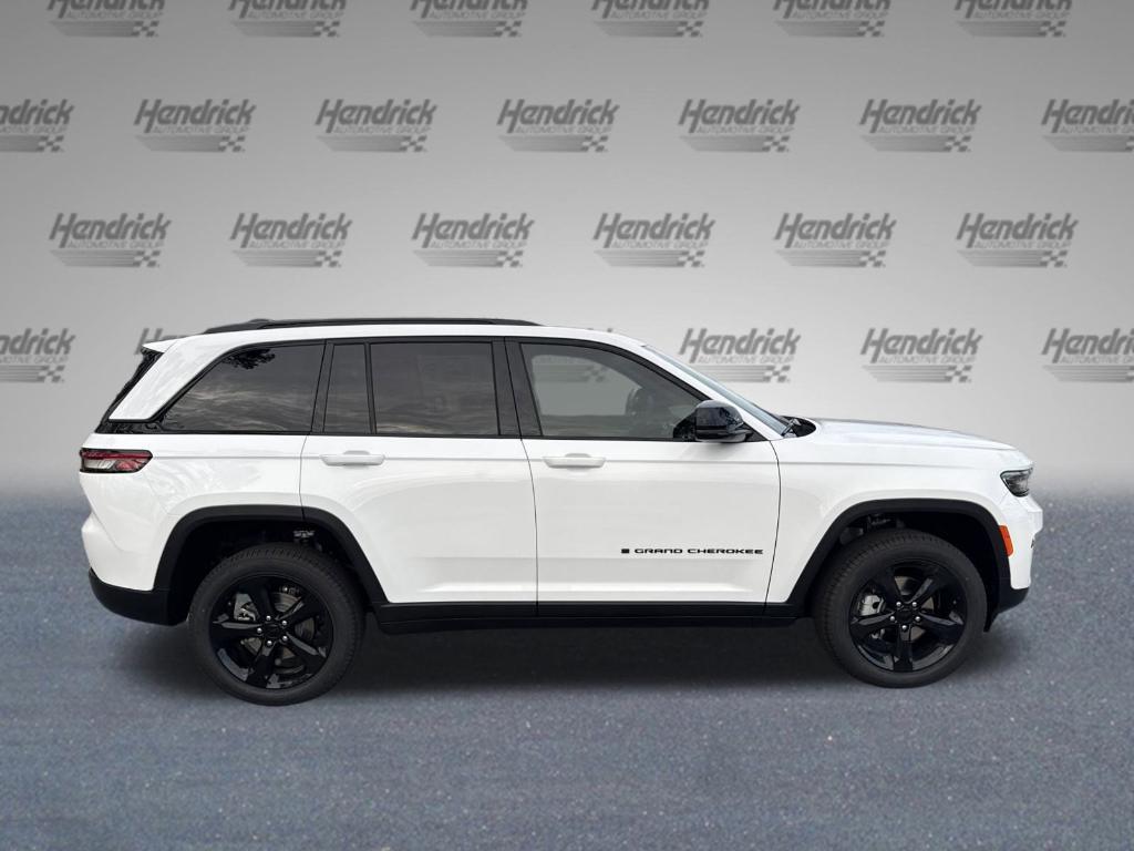 new 2025 Jeep Grand Cherokee car, priced at $50,140