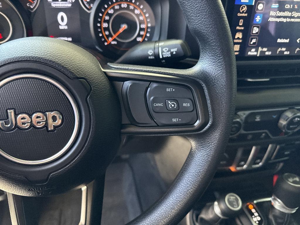 used 2025 Jeep Wrangler car, priced at $29,257