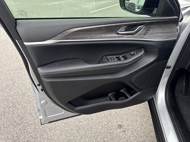 new 2025 Jeep Grand Cherokee L car, priced at $57,760