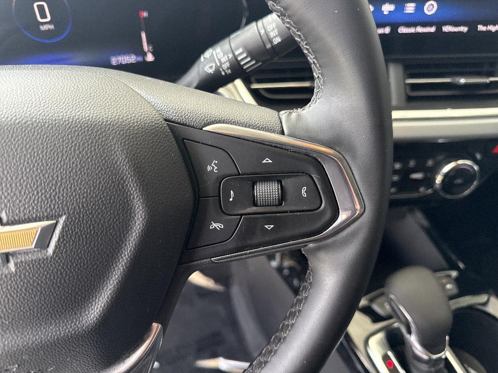 used 2025 Chevrolet Trax car, priced at $23,617