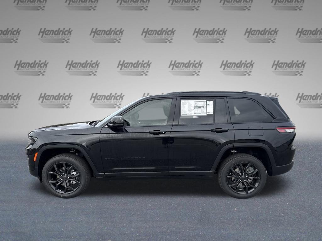 new 2025 Jeep Grand Cherokee car, priced at $53,735