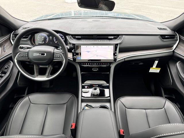 new 2026 Jeep Grand Cherokee car, priced at $50,405