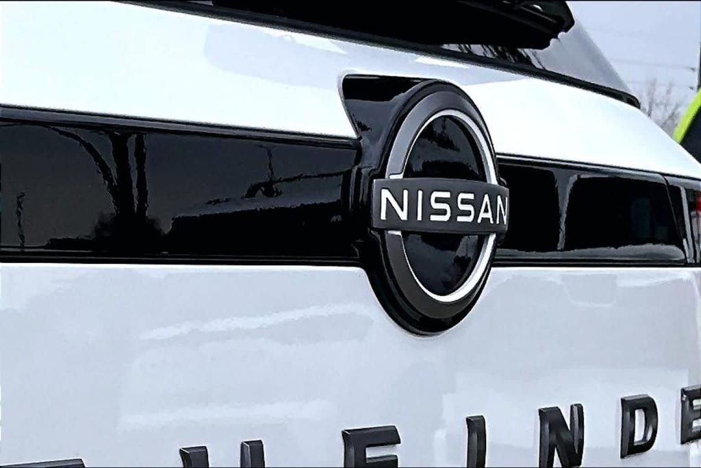 new 2026 Nissan Pathfinder car, priced at $46,091