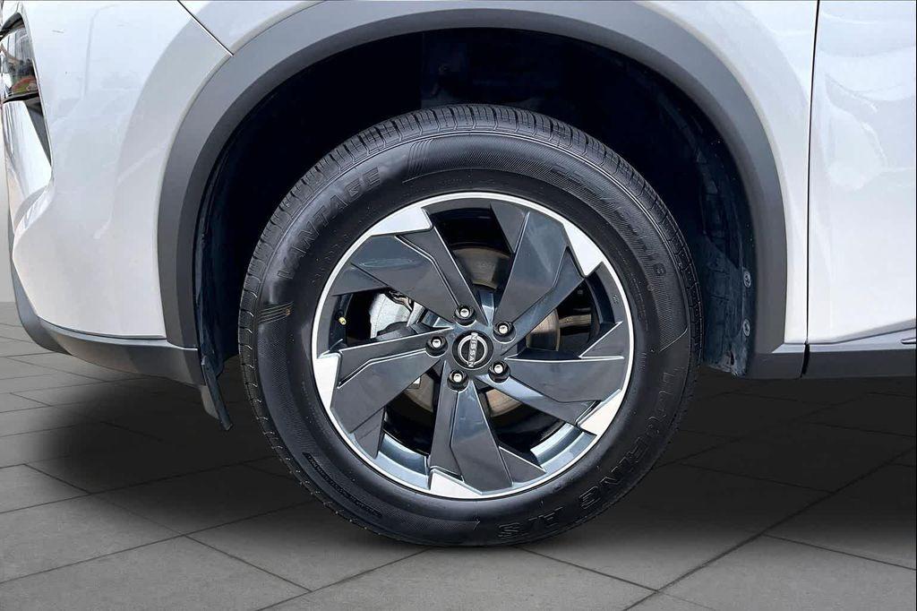 used 2025 Nissan Rogue car, priced at $22,460