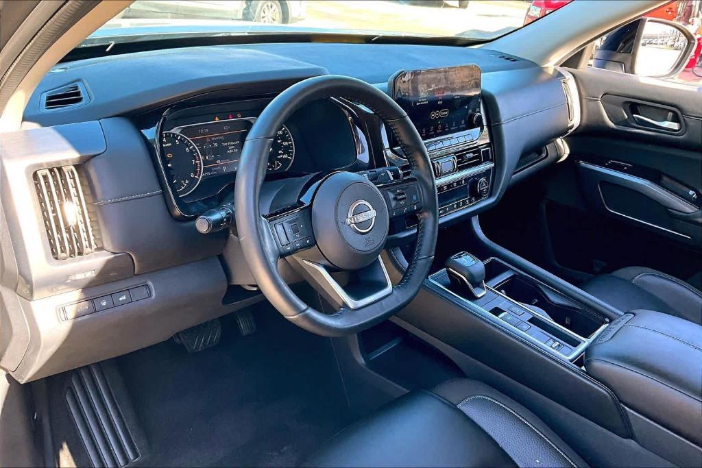 used 2022 Nissan Pathfinder car, priced at $25,995
