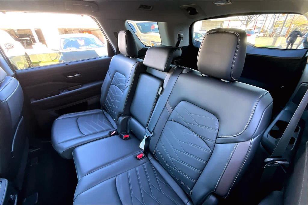 used 2024 Nissan Pathfinder car, priced at $38,999