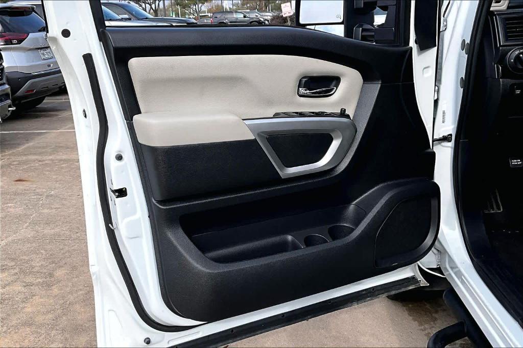 used 2024 Nissan Titan car, priced at $38,943