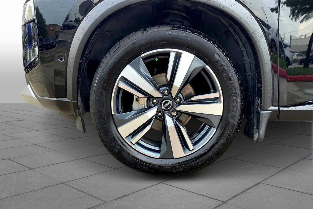 used 2022 Nissan Rogue car, priced at $21,995