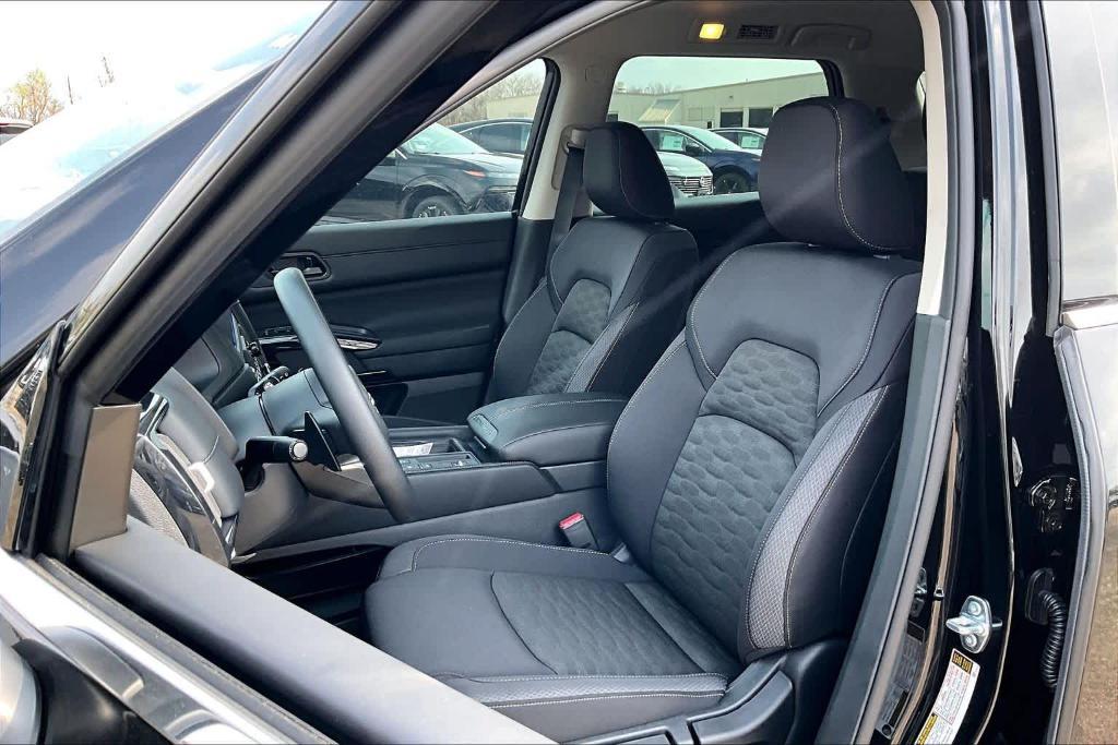 new 2026 Nissan Pathfinder car, priced at $34,647