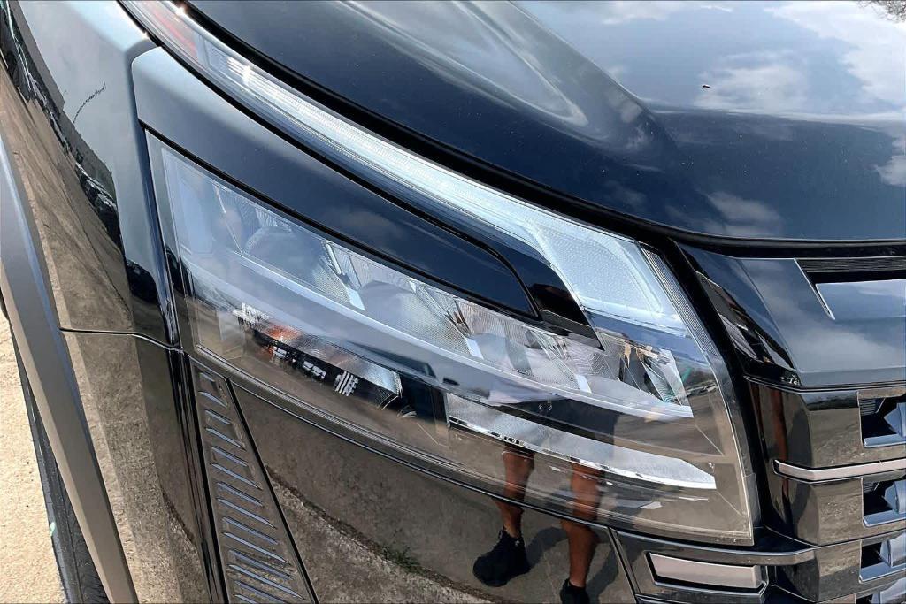 new 2026 Nissan Pathfinder car, priced at $34,647