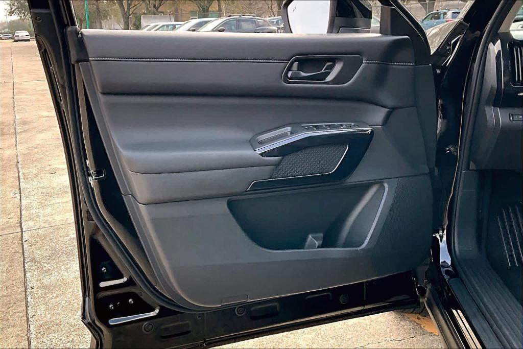 new 2026 Nissan Pathfinder car, priced at $34,647