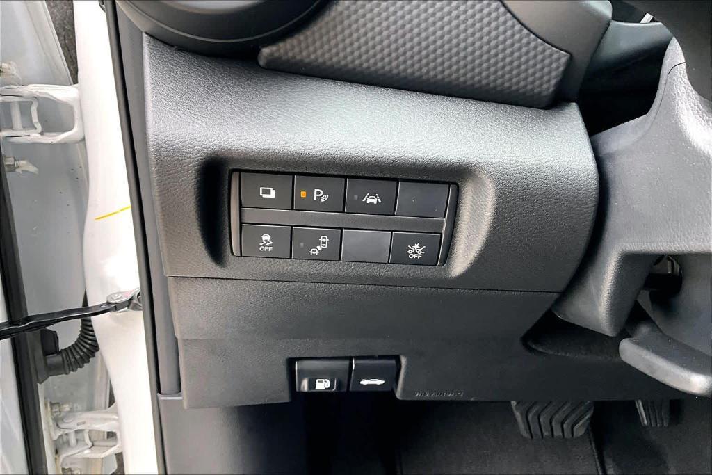 new 2025 Nissan Kicks Play car, priced at $23,260