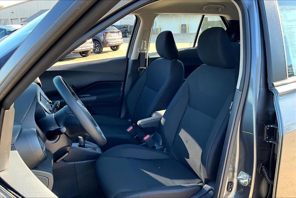new 2025 Nissan Kicks Play car, priced at $23,475