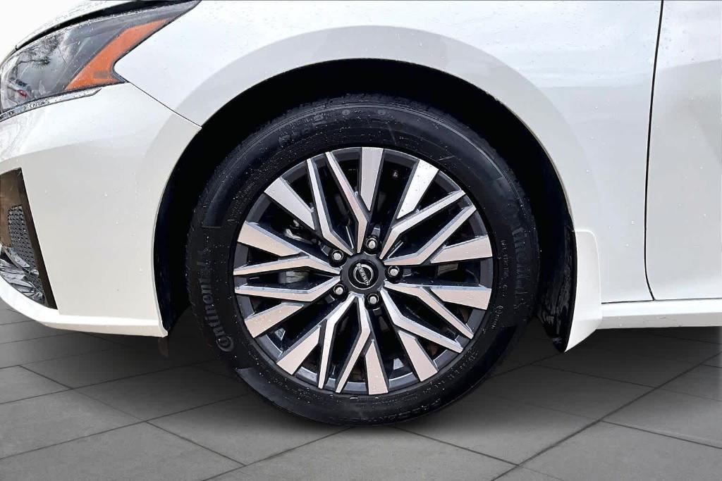 used 2023 Nissan Altima car, priced at $20,995