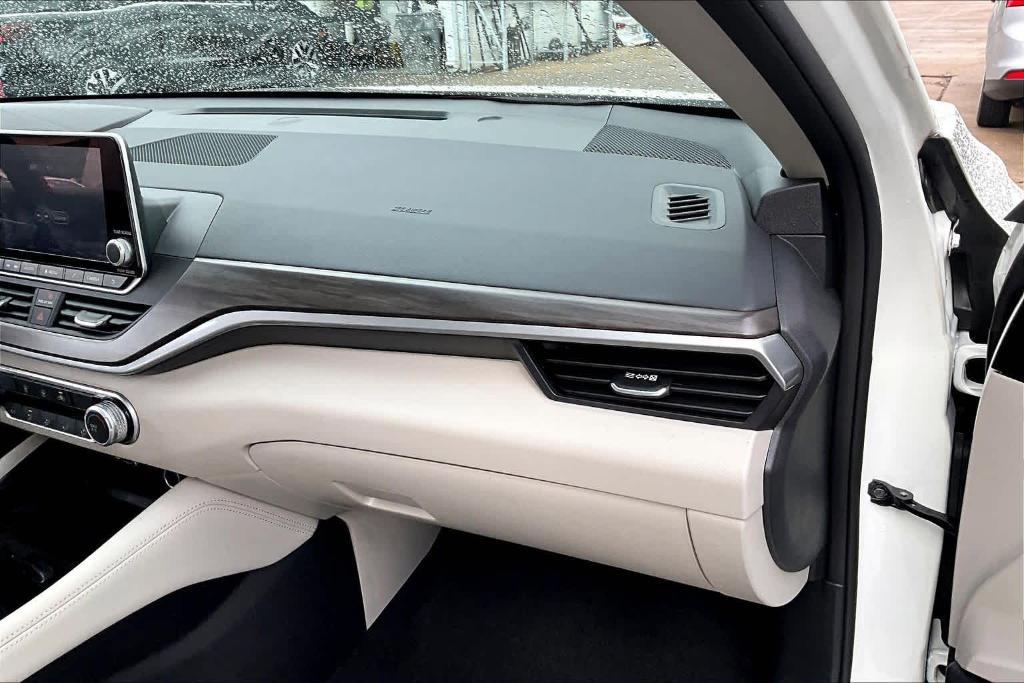 used 2023 Nissan Altima car, priced at $20,995