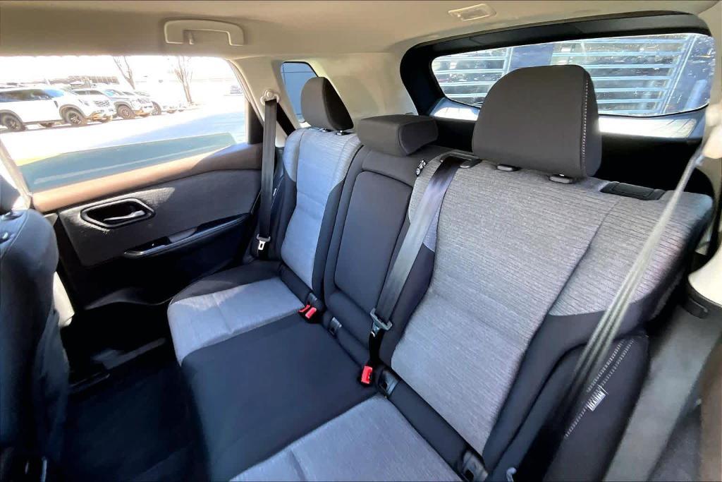 used 2022 Nissan Rogue car, priced at $21,999