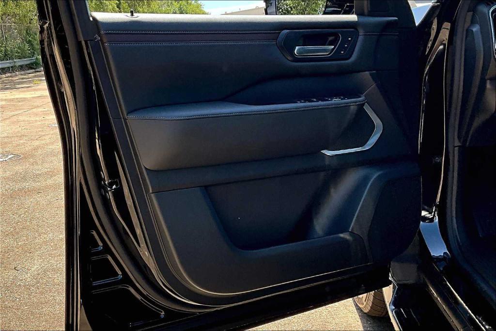 new 2025 Nissan Armada car, priced at $80,540