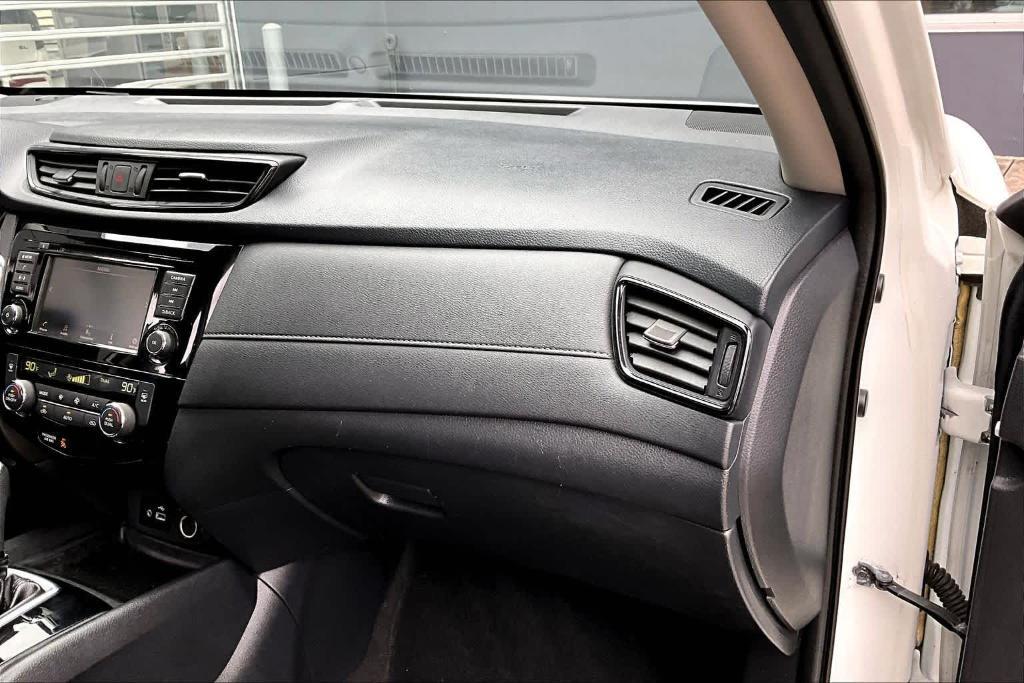 used 2020 Nissan Rogue car, priced at $12,295