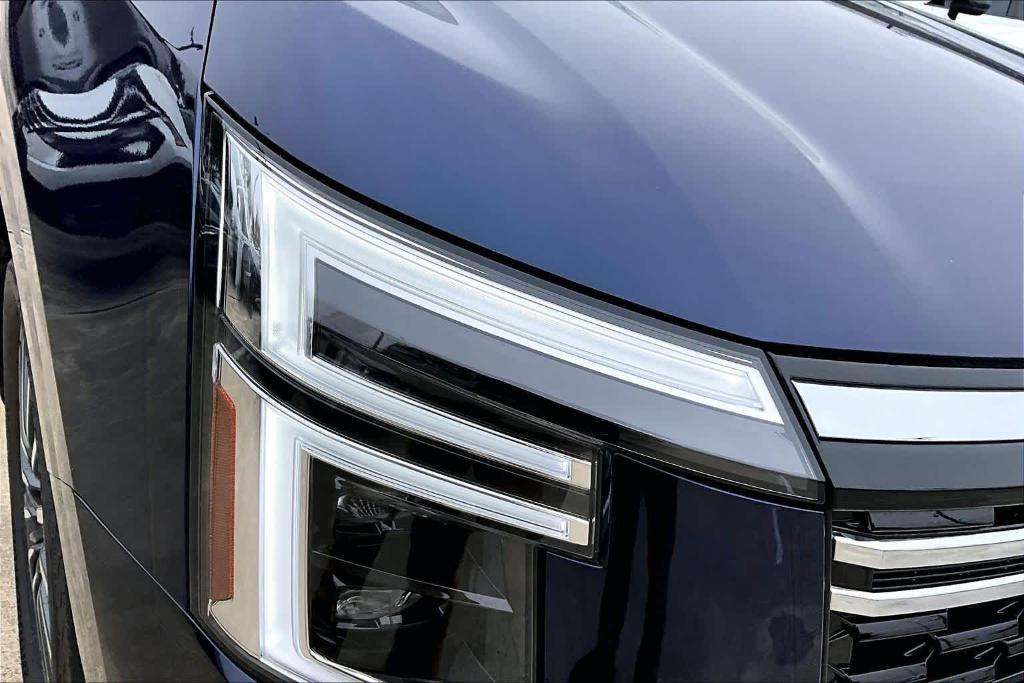 new 2025 Nissan Armada car, priced at $72,250