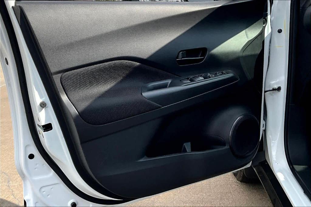 new 2025 Nissan Kicks Play car, priced at $23,365