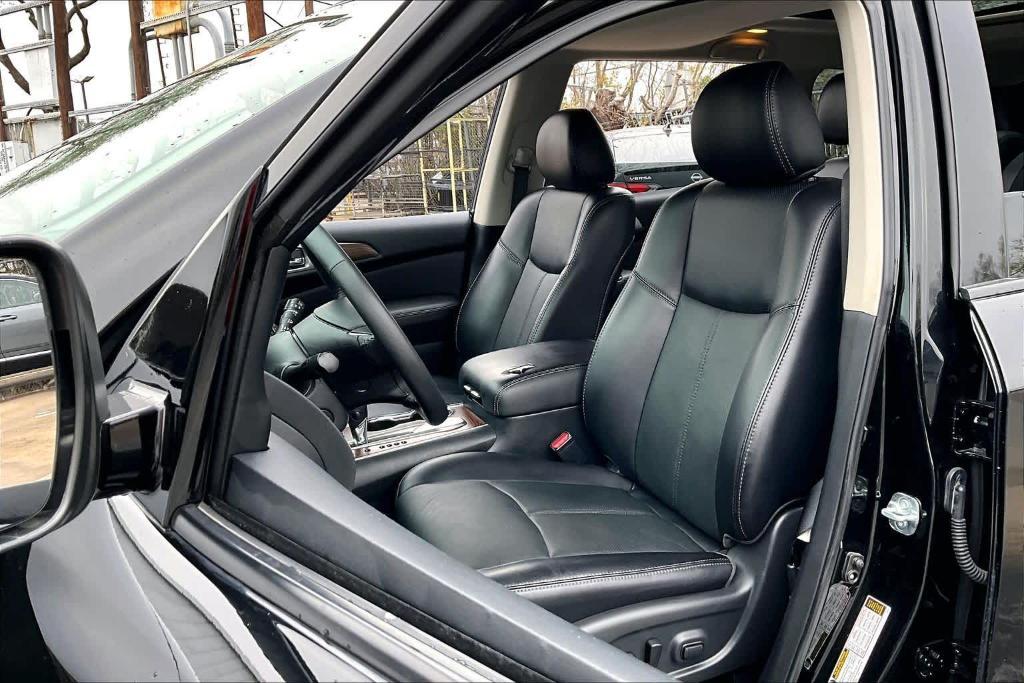 used 2020 Nissan Pathfinder car, priced at $19,995