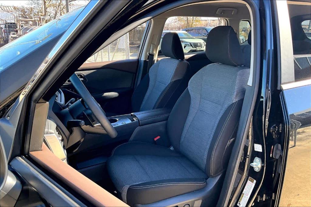 used 2023 Nissan Rogue car, priced at $19,995