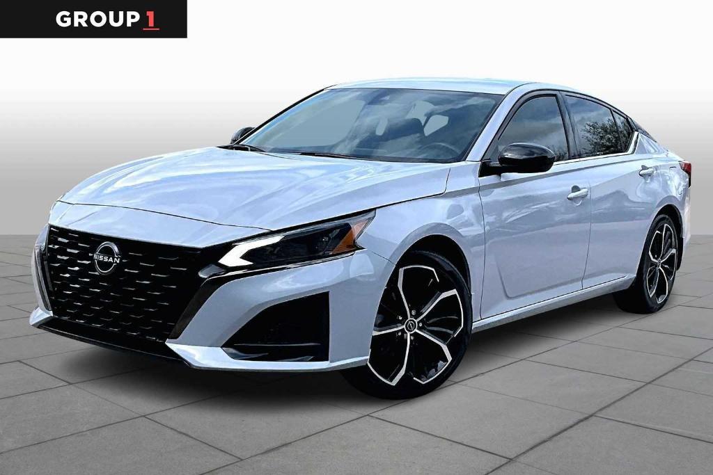 used 2023 Nissan Altima car, priced at $21,295