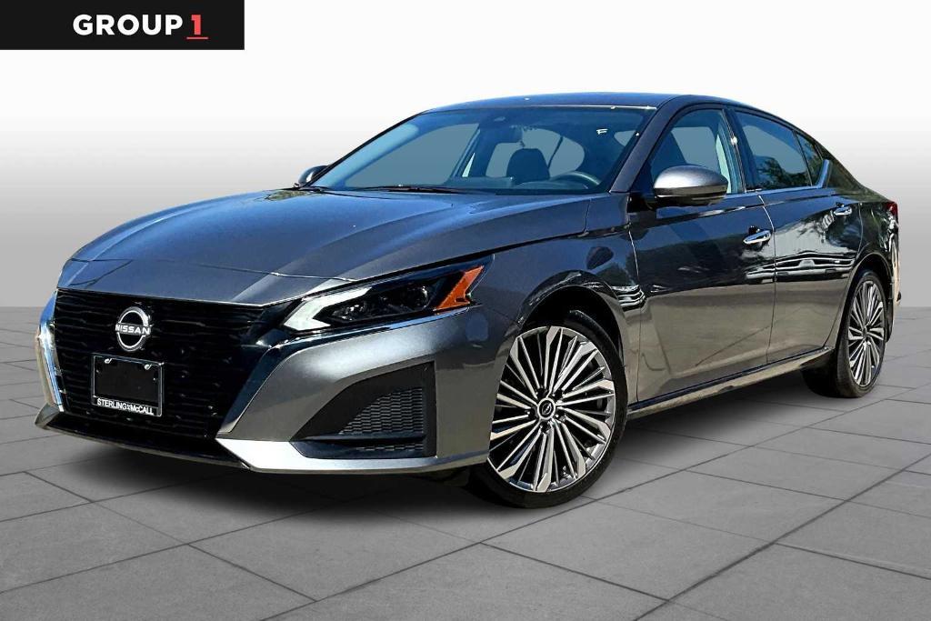 used 2025 Nissan Altima car, priced at $24,995