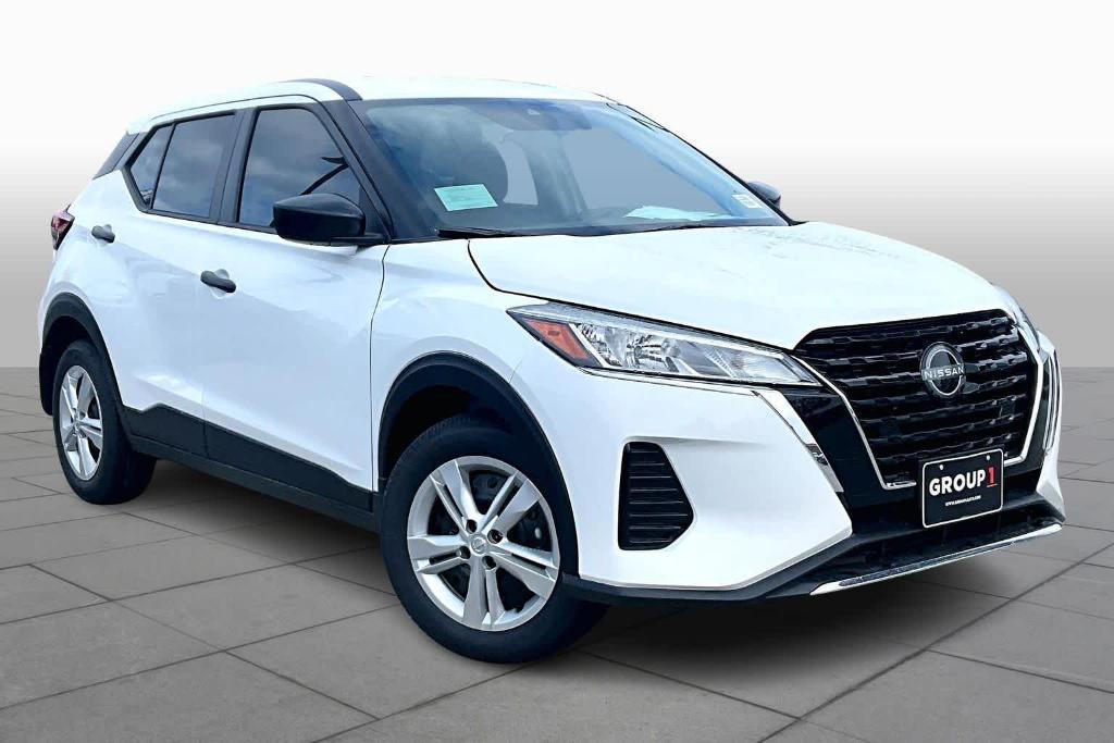 new 2025 Nissan Kicks Play car, priced at $23,365