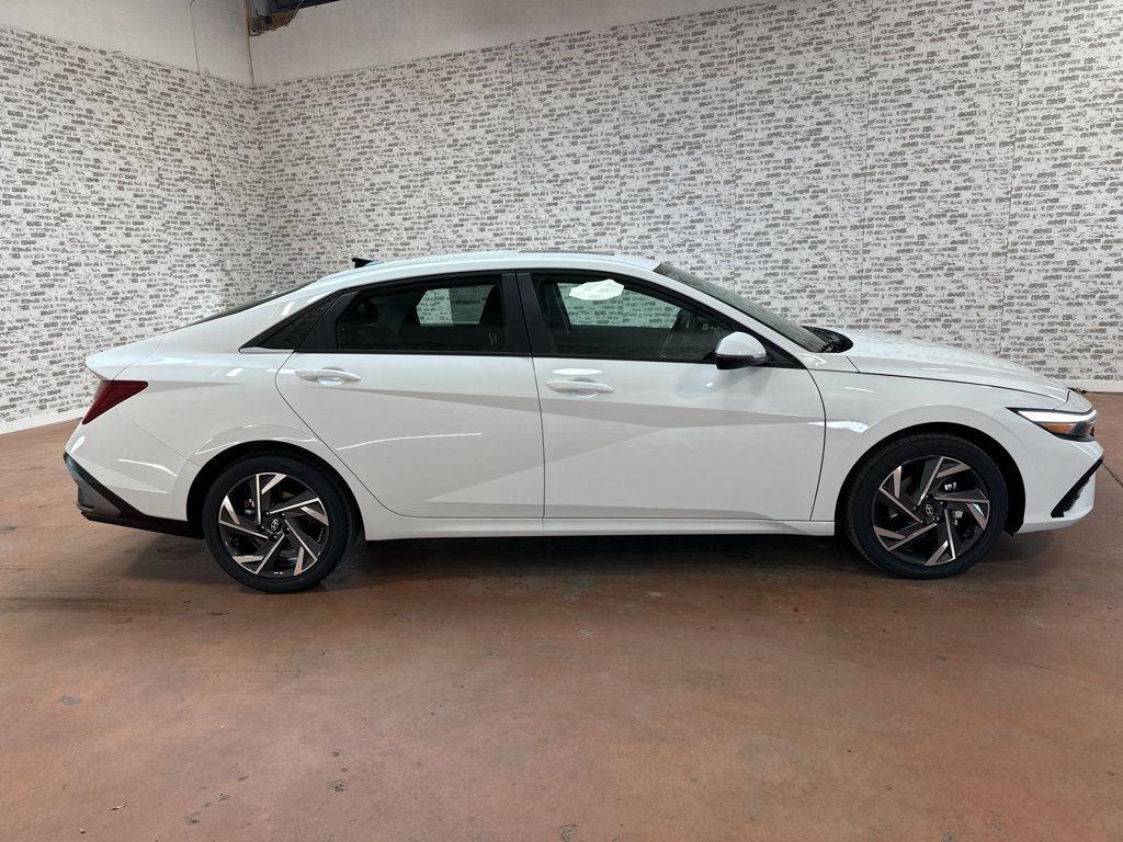 new 2026 Hyundai ELANTRA HEV car, priced at $30,740
