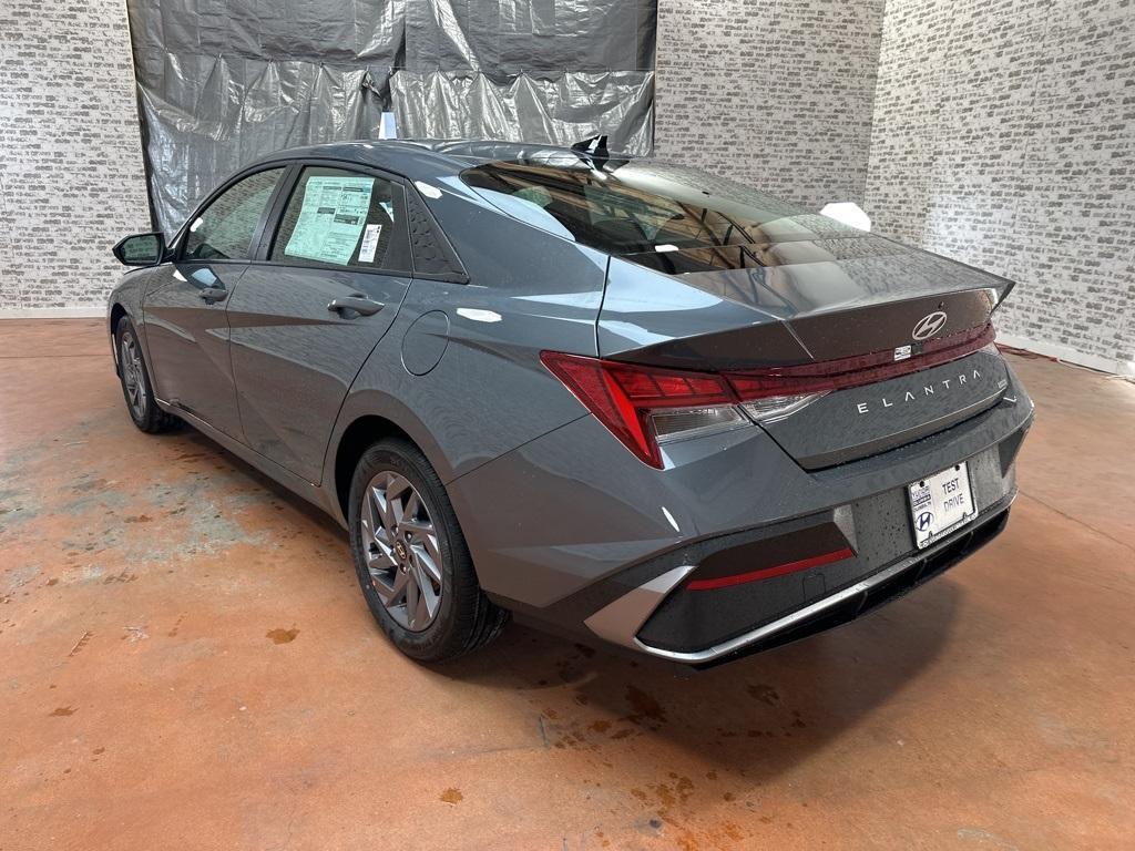new 2026 Hyundai ELANTRA HEV car, priced at $26,010