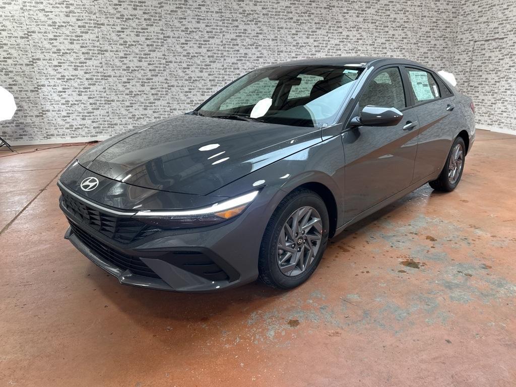 new 2026 Hyundai ELANTRA HEV car, priced at $26,010