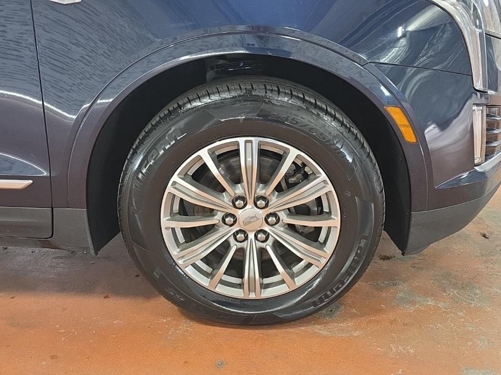 used 2017 Cadillac XT5 car, priced at $15,657