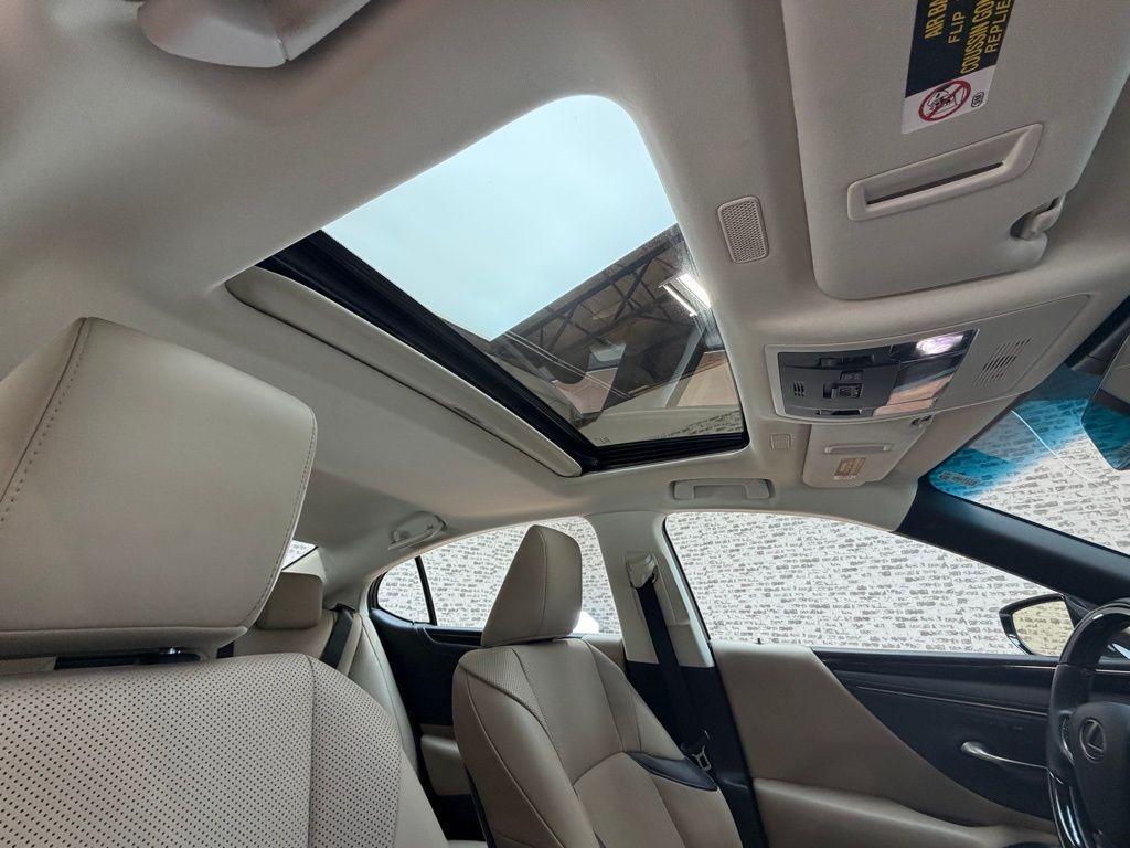used 2021 Lexus ES 250 car, priced at $24,951