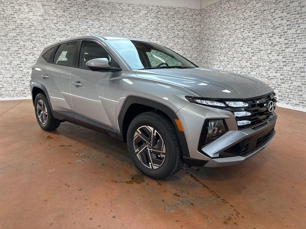 new 2026 Hyundai TUCSON Hybrid car, priced at $31,044