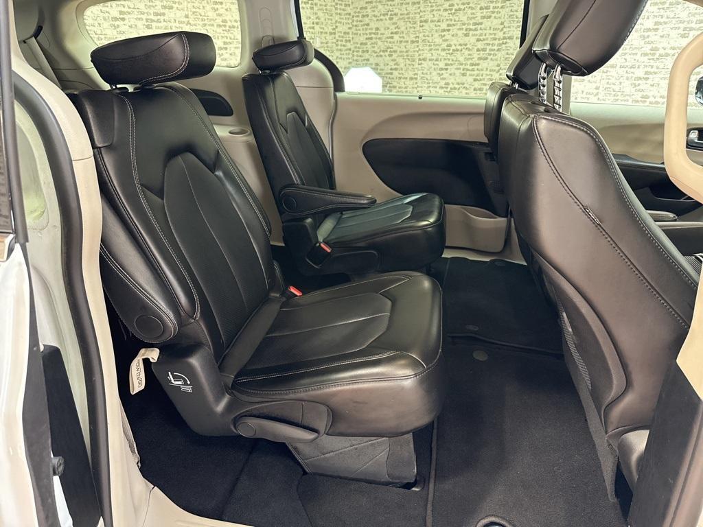 used 2024 Chrysler Pacifica car, priced at $26,752