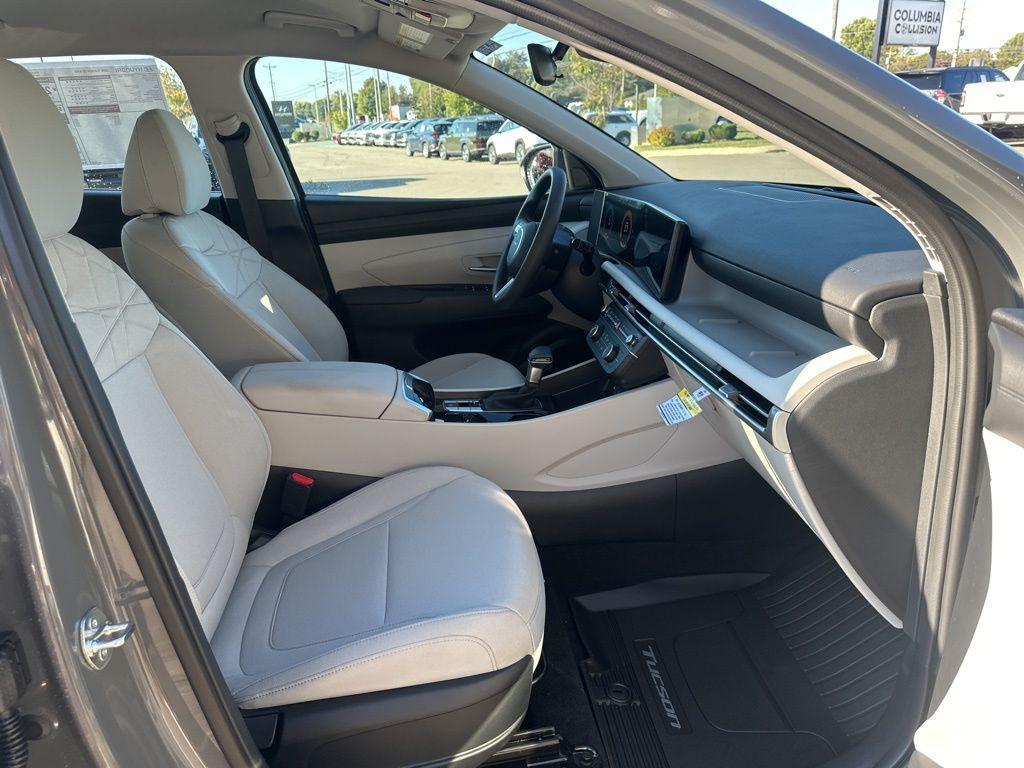 new 2026 Hyundai Tucson car, priced at $28,933