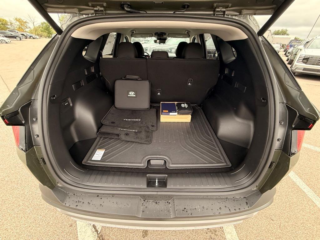 new 2026 Hyundai Tucson car, priced at $30,876
