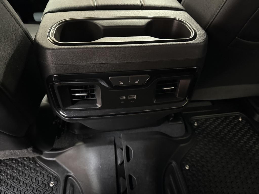 used 2022 GMC Sierra 1500 car, priced at $39,962