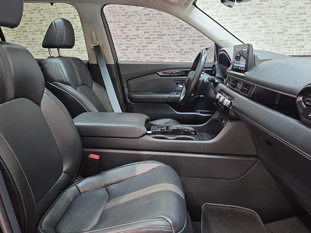 used 2023 Honda Pilot car, priced at $33,840