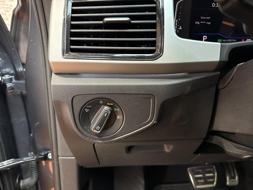 used 2021 Volkswagen Atlas car, priced at $21,391