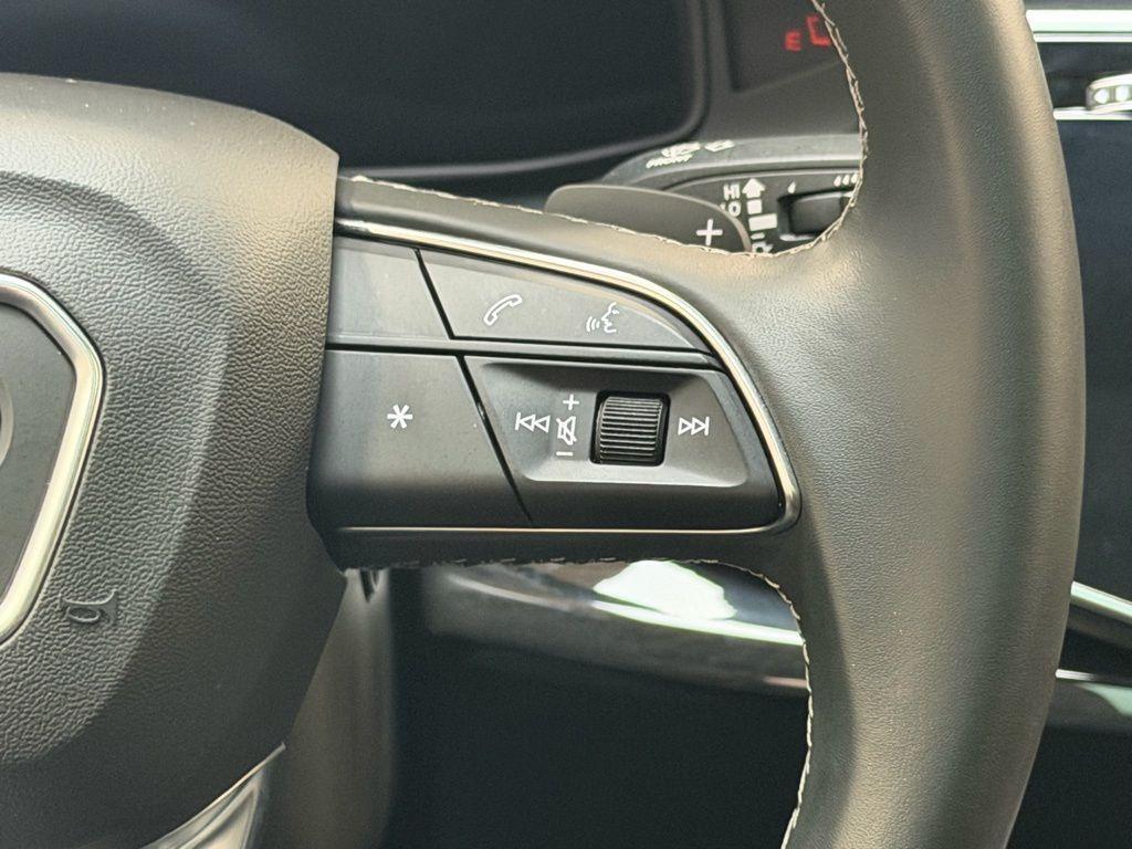 used 2025 Audi Q7 car, priced at $49,837
