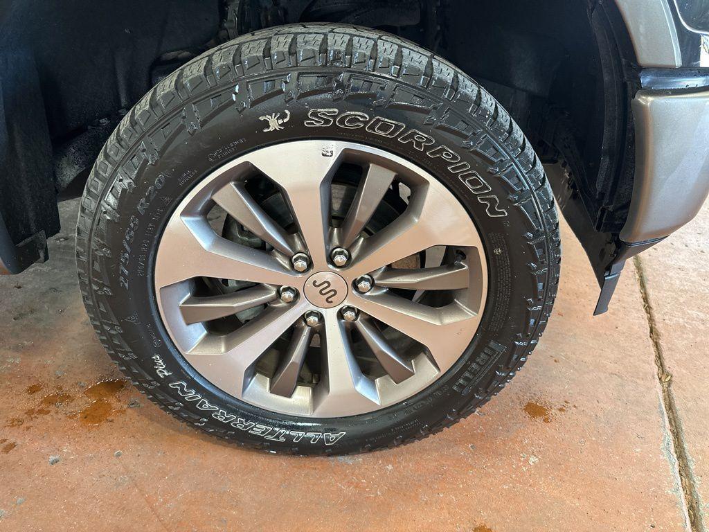 used 2019 Ford F-150 car, priced at $31,368