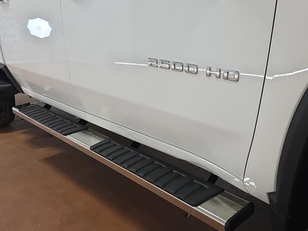 used 2021 Chevrolet Silverado 2500 car, priced at $37,987